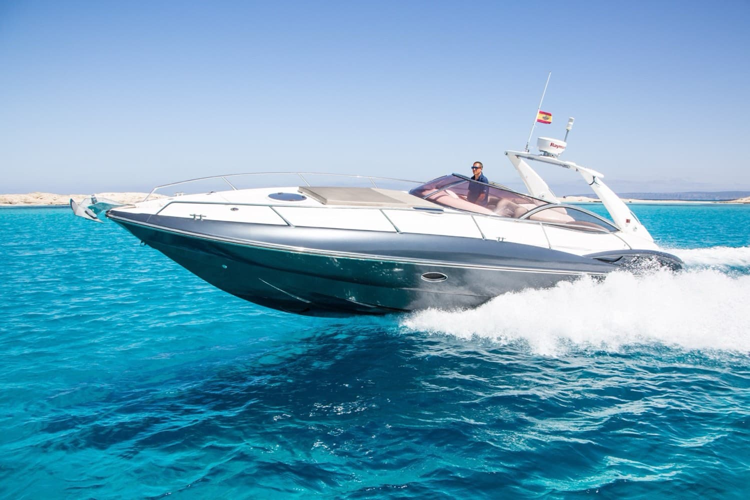Sunseeker Superhawk 40 (Great News) — image 5