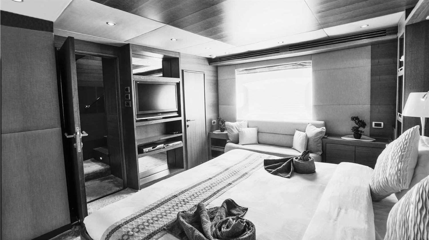 White Beast — image 7